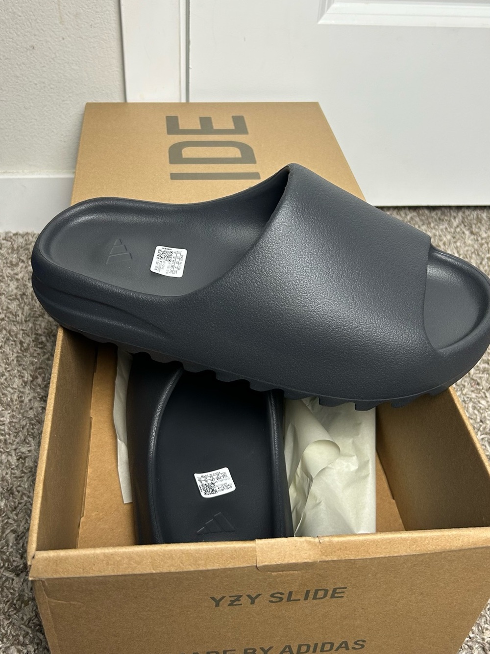 adidas Men’s Slide in Dark Gray